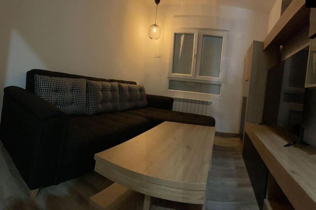 Adoracte 4 Mieres Apartamentos Exterior photo